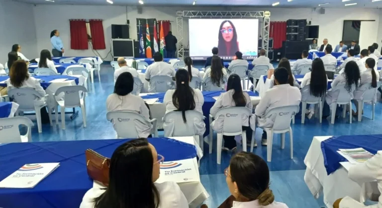 UCP Realiza Seminario de Docentes para el Segundo Semestre de 2024