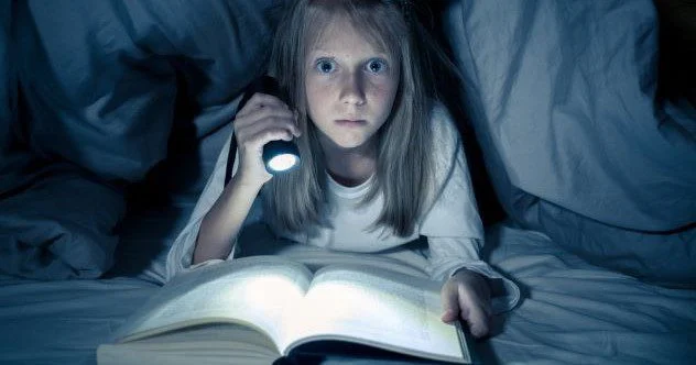 Curiosidades: 10 Sorprendentes Momentos Oscuros en Libros que Parecen Inocentes a Simple Vista.