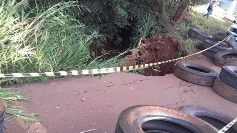 Clausura del puente sobre el arroyo Vakapi por riesgo de colapso