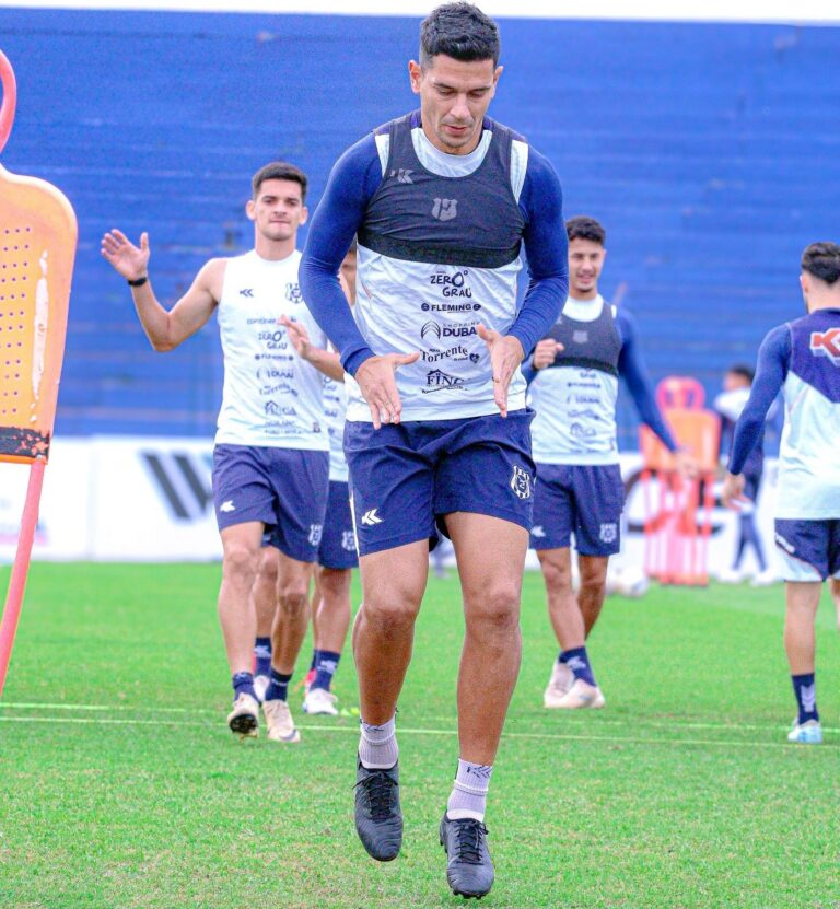 Sportivo 2 de Mayo: Preparación para Trinidense y Desafíos Internos