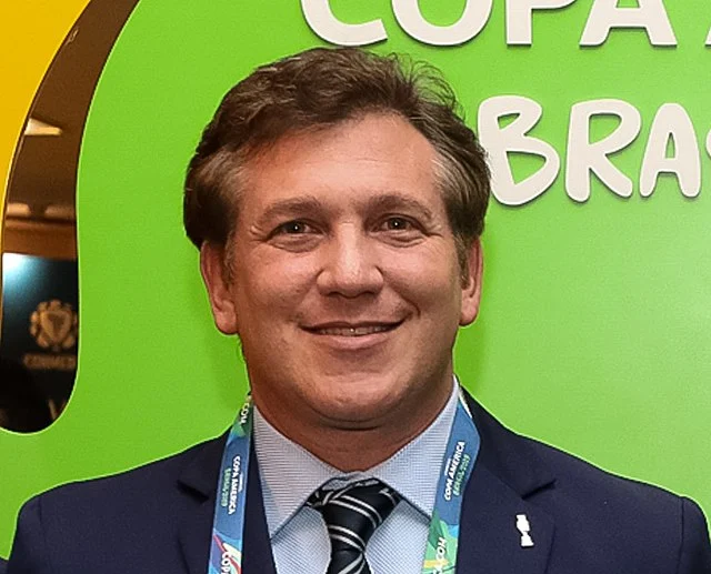Denuncia al Presidente de la CONMEBOL ante la FIFA por Presuntas Irregularidades Financieras y Vínculos Offshore