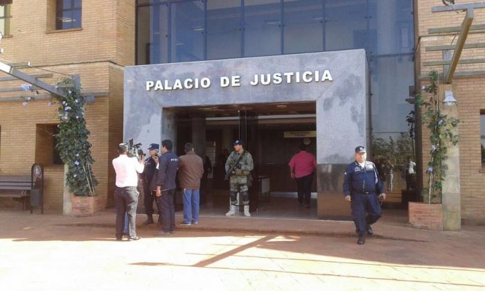Detención en el Palacio de Justicia de Pedro Juan Caballero