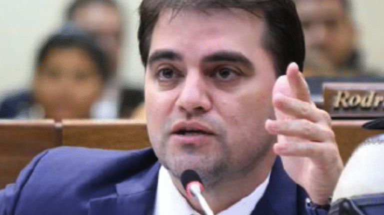 Diputado plantea ley para frenar perfiles falsos y estafas digitales