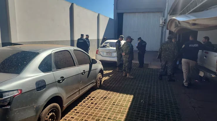 Tres guardias de seguridad y a un veterinario fueron liberados tras ataque de sicarios a un depósito
