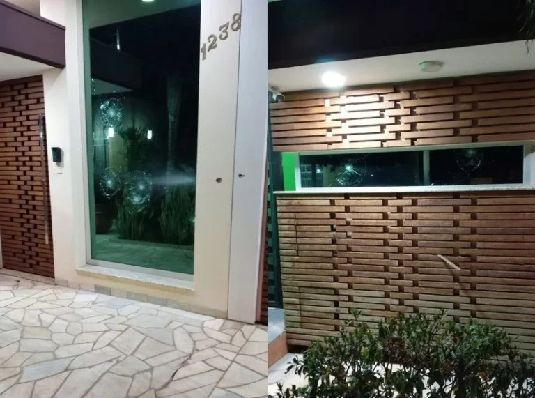 Atacaron a tiros la residencia de un ex cambista en el barrio Guaraní,