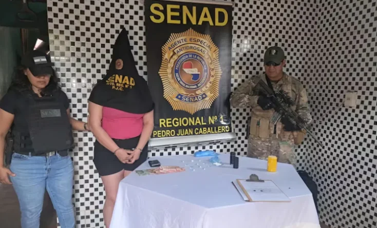 Mujer con antecedentes es detenida e incautan cocaína