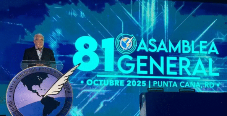 «El periodismo está herido, pero no derrotado»: llamado de la SIP ante avance del autoritarismo y la censura