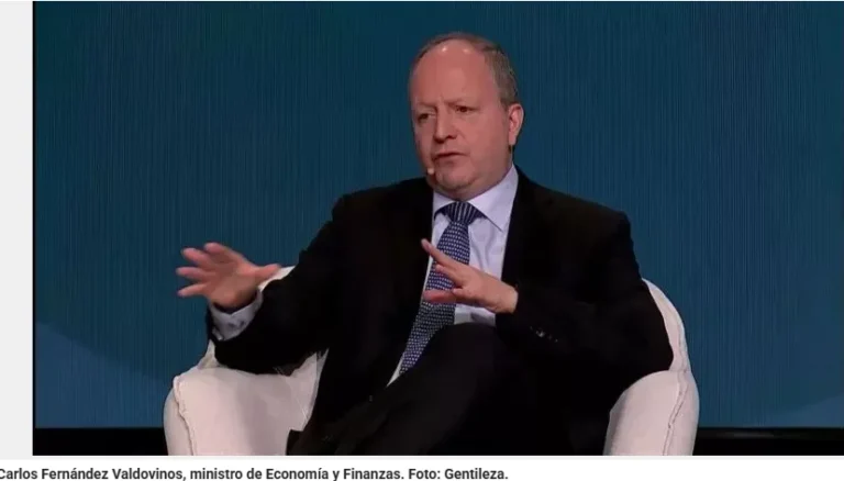 Gobierno se acerca a Google y Amazon
