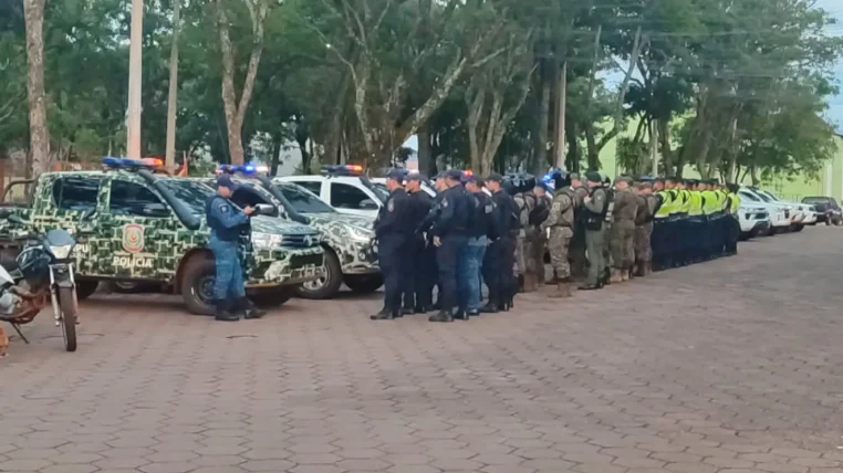 Imparten instrucciones a agentes policiales para que adopten unas actitudes de cortesía durante los controles principalmente a los turistas