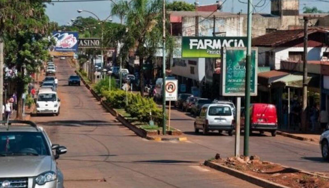 Una mujer le siguió a su esposo de una ciudad a otra y descubrió que la engañaba con su sobrina