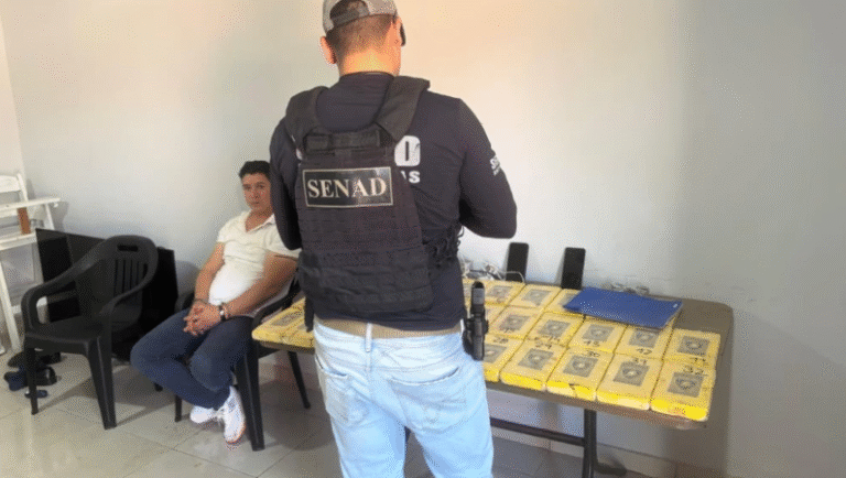 Senad allana centro logístico e incauta cocaína Lamborghini en Alto Paraná