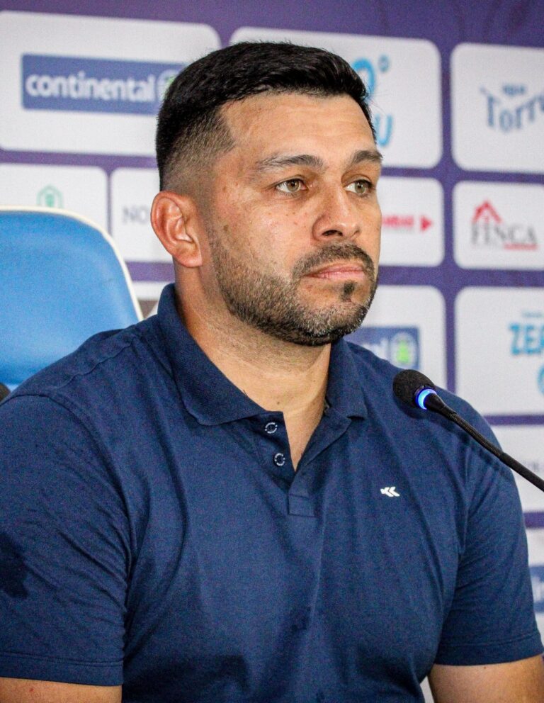 Felipe Giménez ha renunciado a su cargo como director técnico del Sportivo 2 de Mayo.