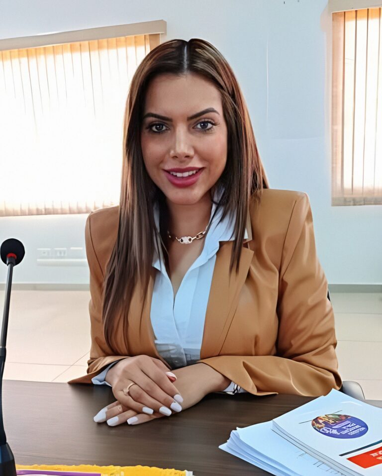 La concejal Lourdes Amarilla, del Partido Liberal Radical Auténtico (PLRA), fue electa presidenta de la Junta Municipal de Pedro Juan Caballero