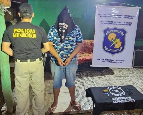 Un detenido y drogas incautadas en allanamiento en barrio San Blas