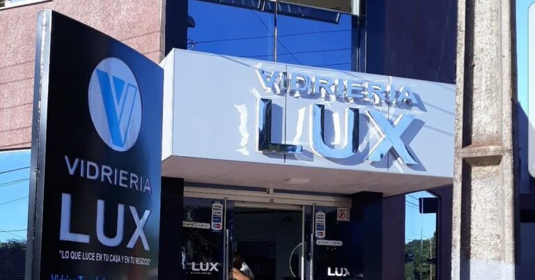 Vidrieria Lux una empresa en constante desarrollo 