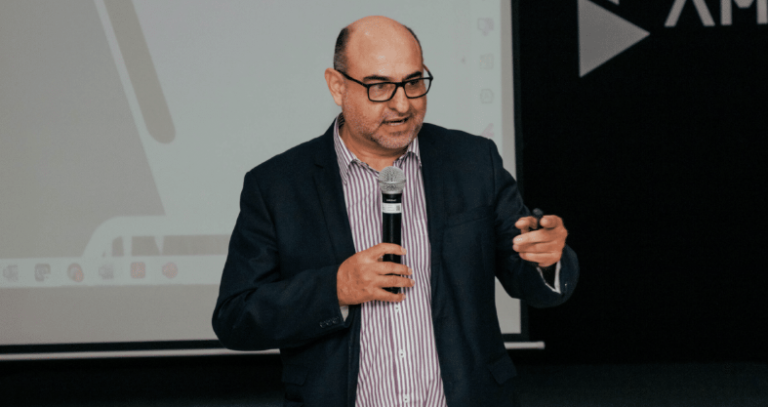 «Crecimiento no es estabilidad ni desarrollo», dice economista y sostiene teoría de heladera vacía, comida fiada y último aviso de ANDE