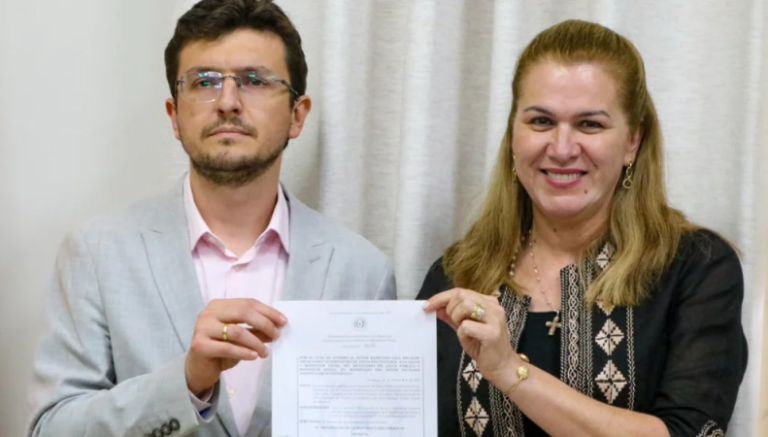 Salud adeuda USD 130 millones en provisión de medicamentos vía amparo, afirma viceministro