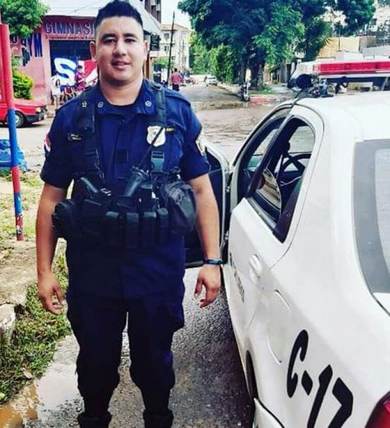 Policia “Gatillo fácil” quien baleó a un niño de 6 años, condenado a 4 años, esta libre y presta servicios en el Departamento de Automotores de Pedro Juan Caballero