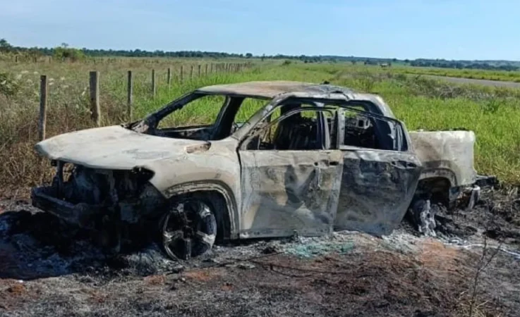 Capitán Bado: Hallazgo de un cuerpo calcinado dentro de una camioneta incendiada en Coronel Sapucaia