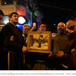 Fieles acompañan la reliquia de San Francisco de Asís en Asunción