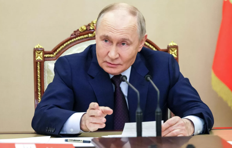 Putin califica de «acto de carácter terrorista» el ataque de Kiev contra sede de control aéreo en Rostov