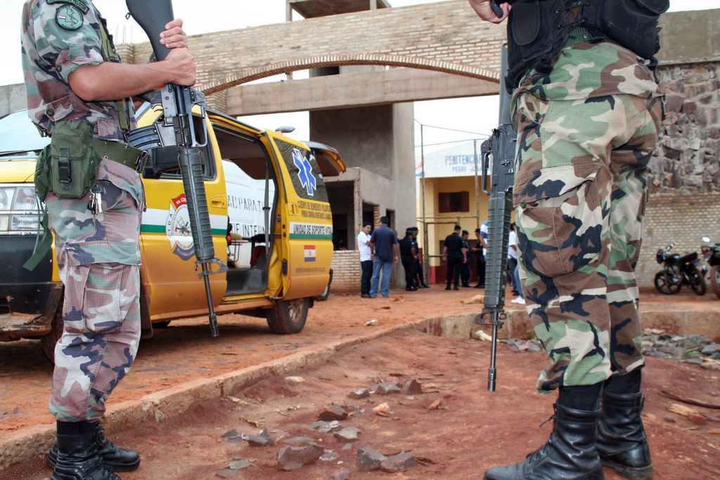Un recluso resultó herido en el abdomen tras ser atacado con un estoque en la Penitenciaría Regional