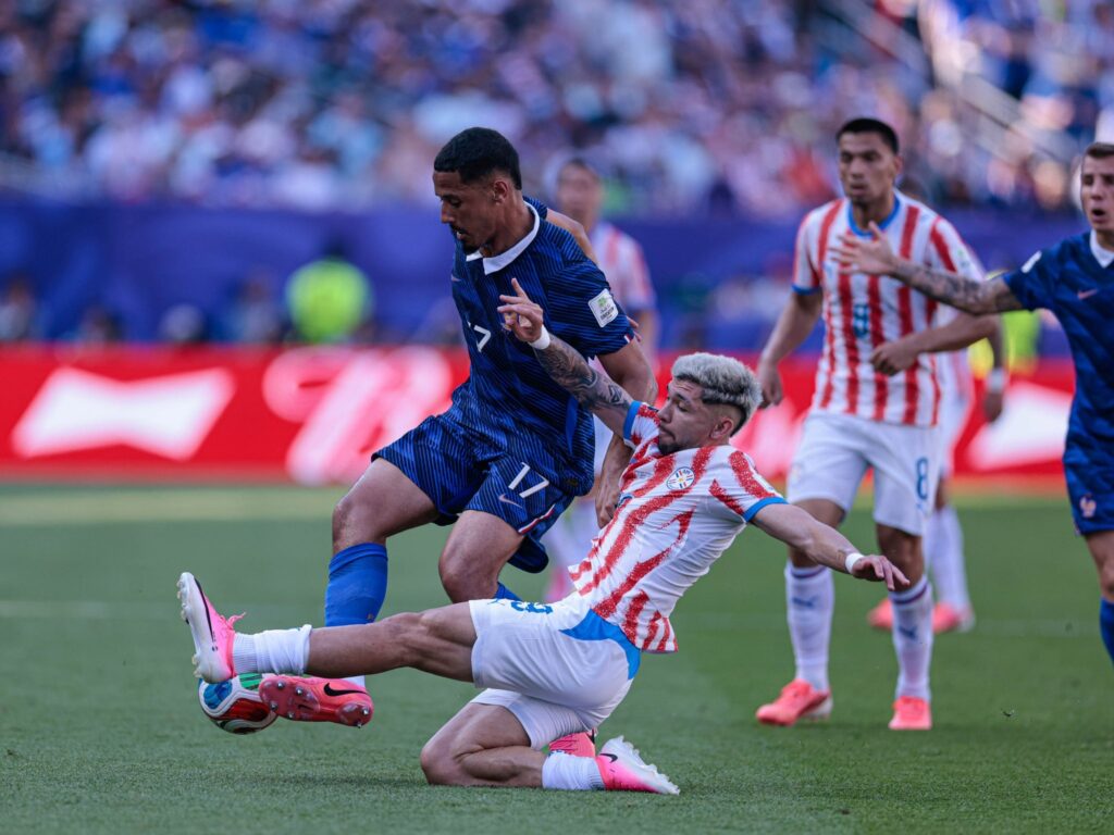 Paraguay cae de pie ante Francia