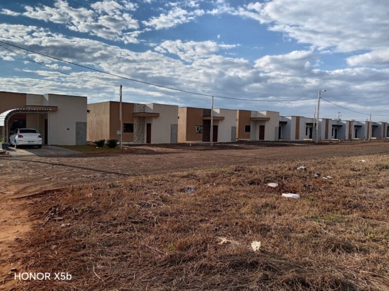 No apto para pobres: Ni con 3 salarios mínimos aun no podes adjudicarte las casas «populares» de la Coop. Mborayhu
