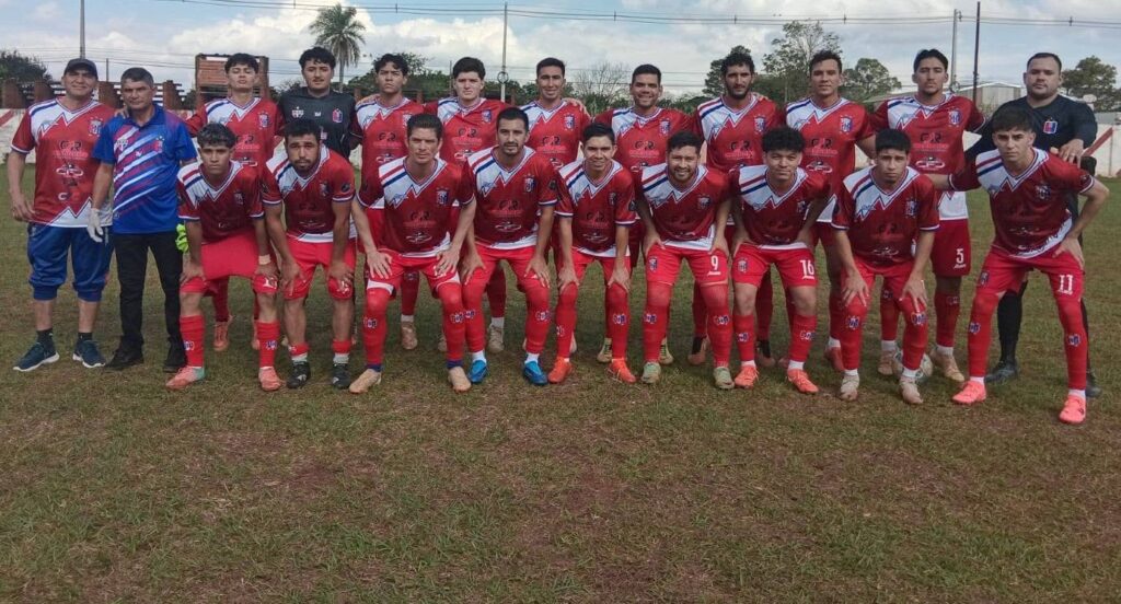 El resurgir del gigante tricolor del barrio Guarani: El 1°  Marzo domina la jornada en juvenil y primera