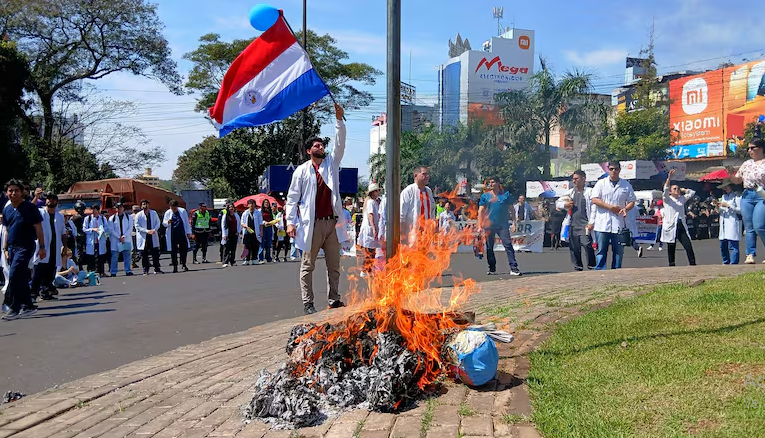 Opinión sobre huelga Médica en Paraguay