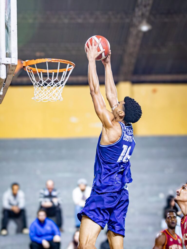 Deportivo Amambay: Un Paso Firme Hacia los Playoffs en la LNB
