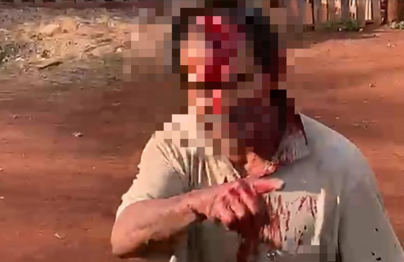 Un hombre de 58 años fue aprehendido tras ser reducido por vecinos
