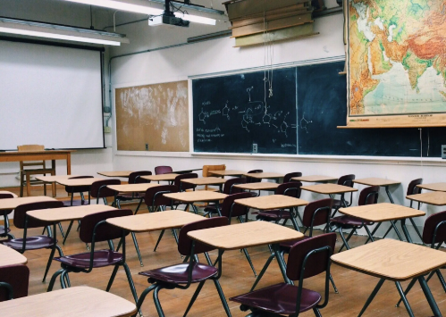 «Cuando la nota se compra en casa del maestro, el futuro del país se devalúa en el aula».