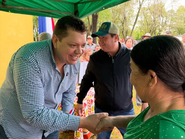 La Gestión de Juancho Acosta: Un Modelo a Seguir, Según Santiago Peña